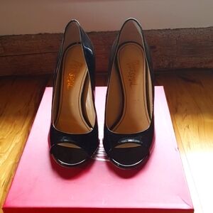 Jerome C. Rousseau open-toe stilettos